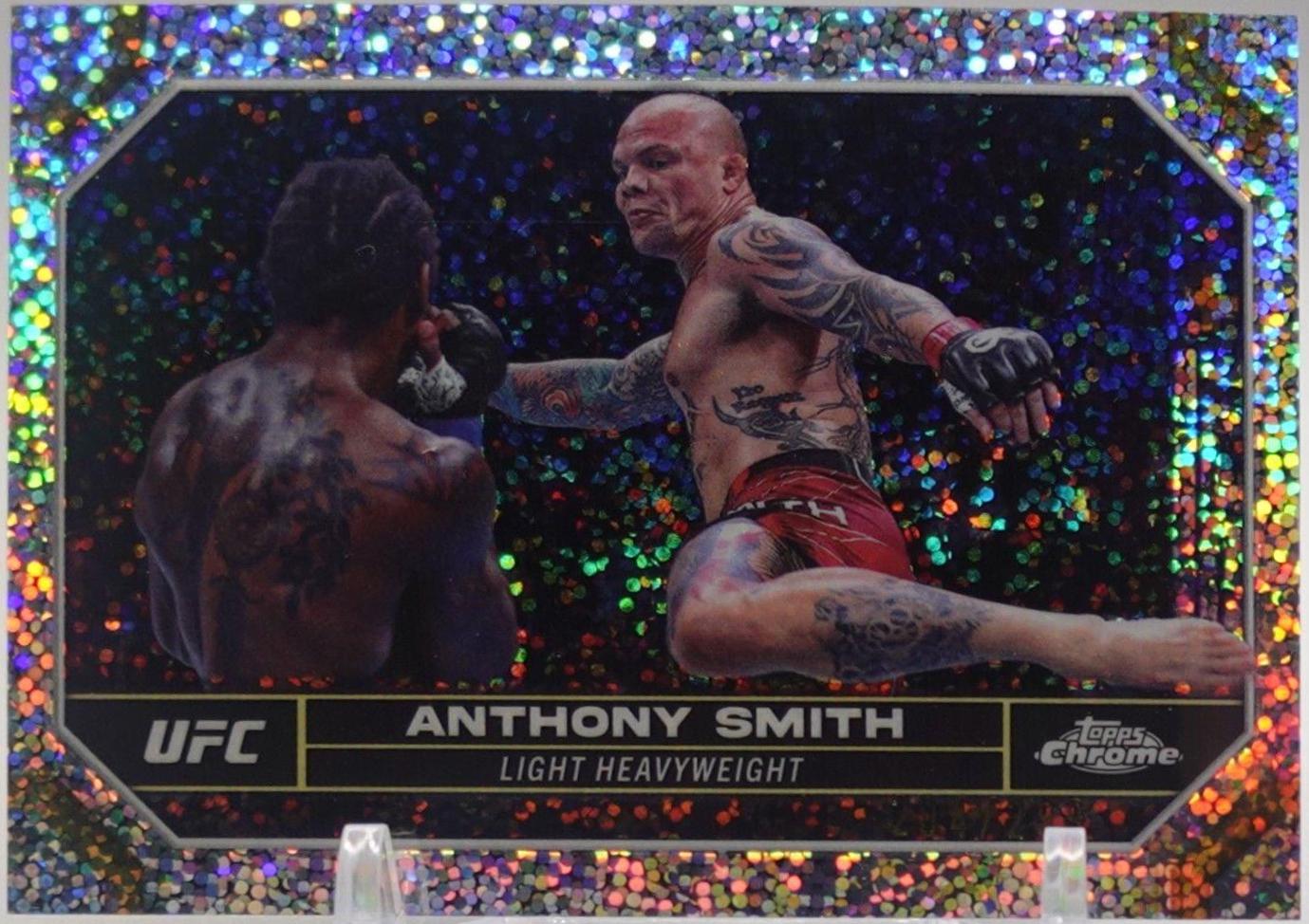 Anthony Smith 2024 Topps Chrome UFC Base #19 Speckle Refractor