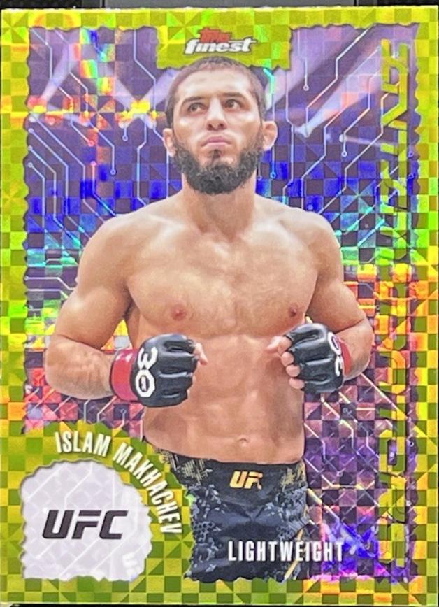 Islam Makhachev 2025 Topps Finest UFC Intimidators #IT-10 Checkerboard Refractor