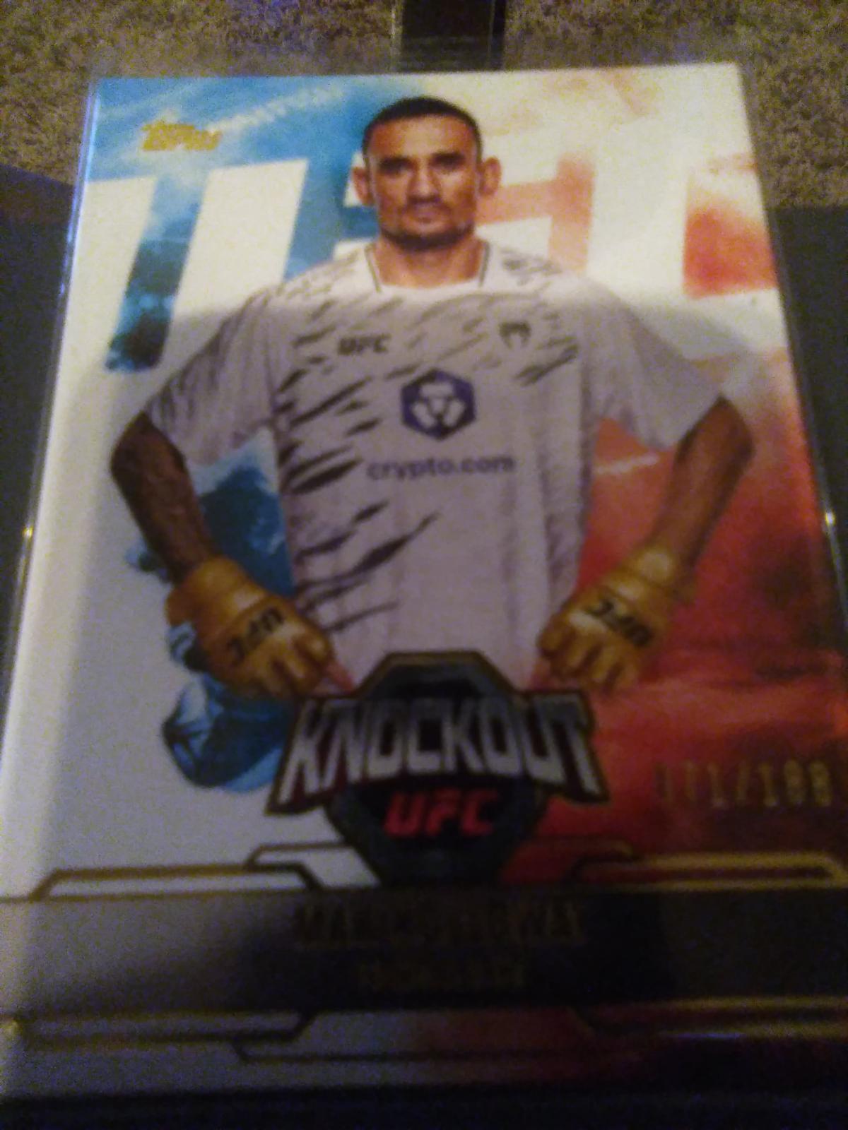 Max Holloway 2025 Topps Knockout UFC Base #56 Gold