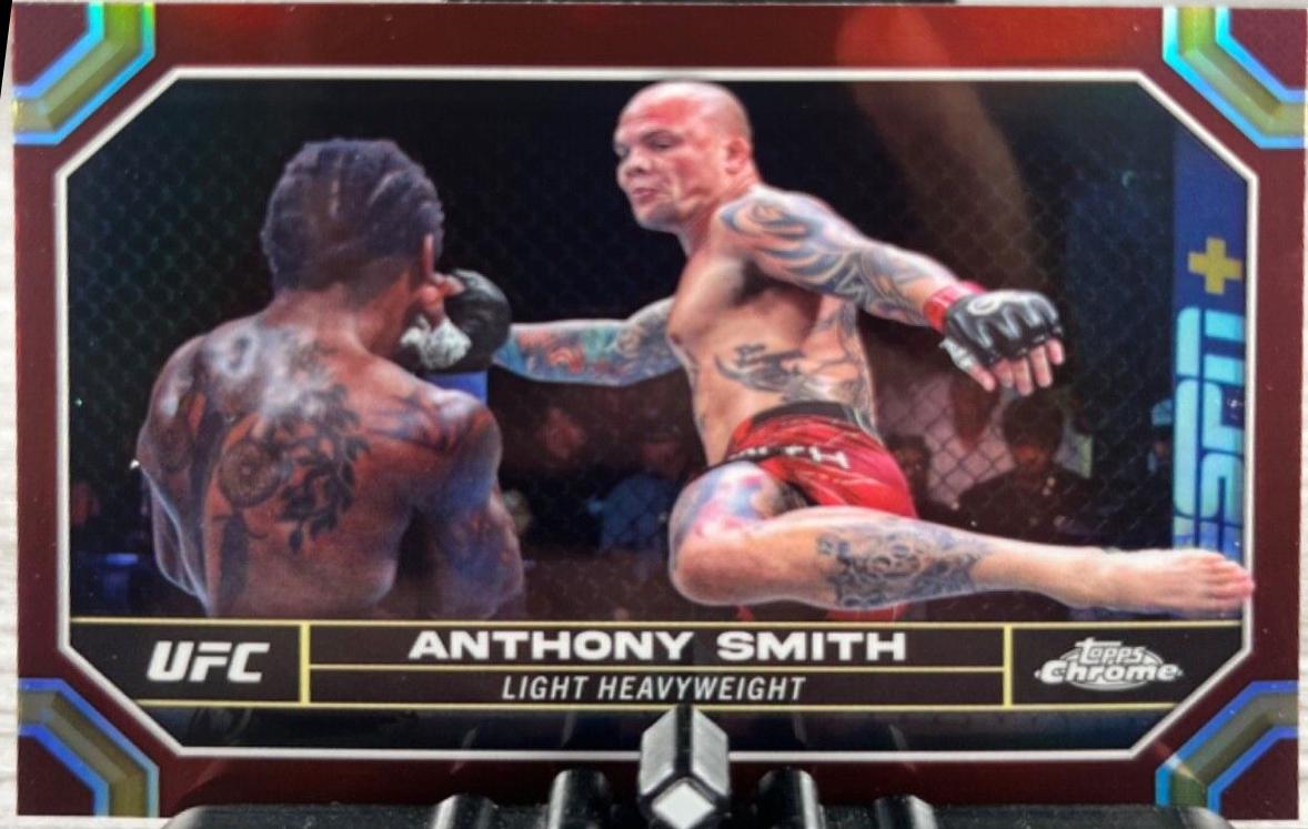 Anthony Smith 2024 Topps Chrome UFC Base #19 Magenta Refractor