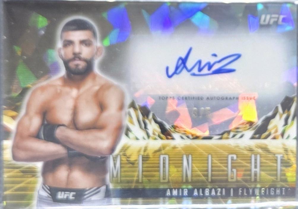 Amir Albazi 2024 Topps Midnight UFC Horizon Signatures #HS-AAI Moon Beam