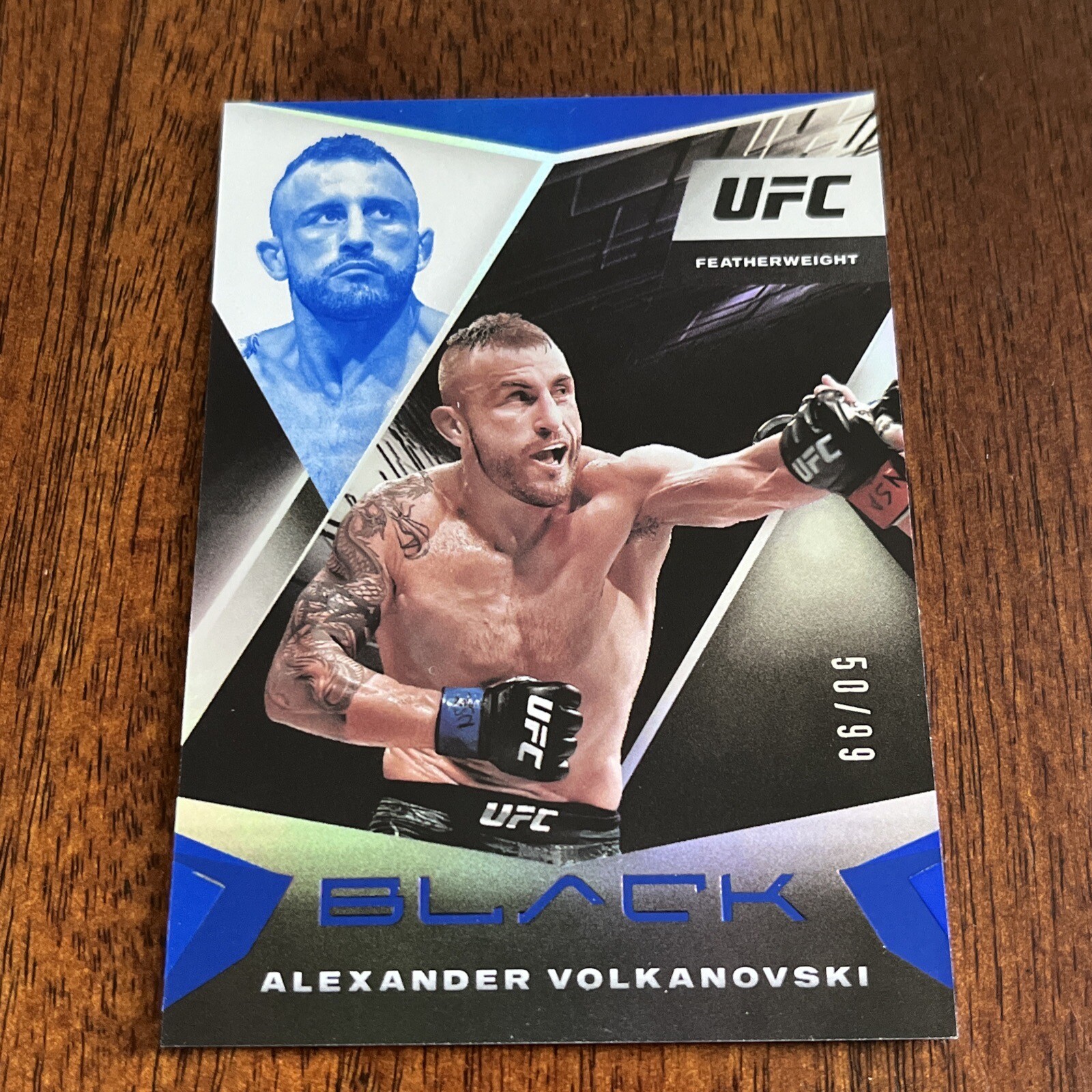 Alexander Volkanovski 2021 Panini Chronicles UFC Base Black #103 Blue
