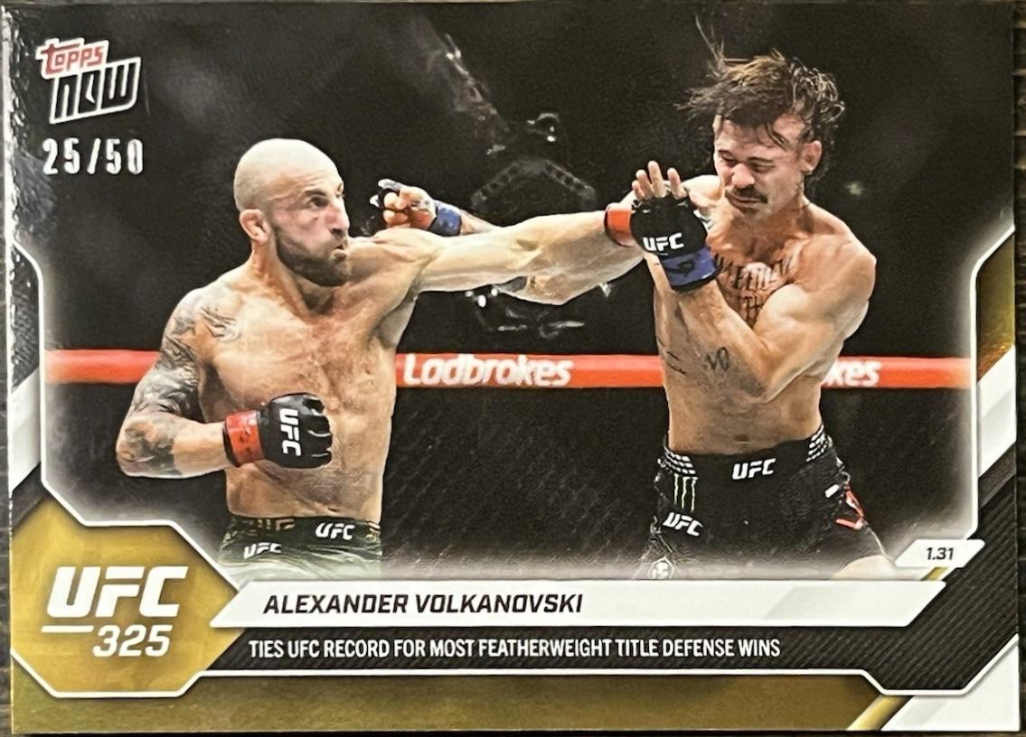 Alexander Volkanovski Topps Now UFC Base #4 Gold Foil