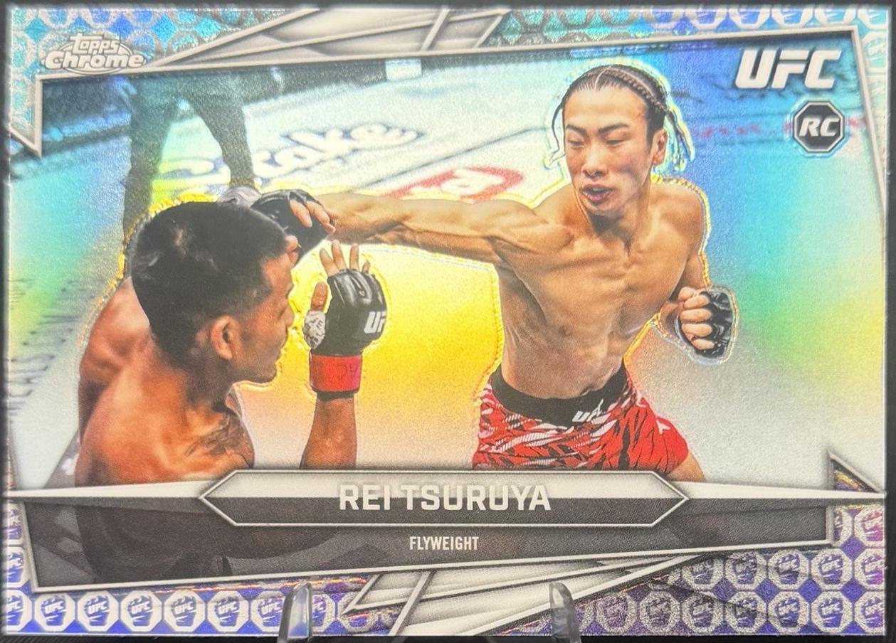 Rei Tsuruya 2026 Topps Chrome UFC Base #66 UFC Glove Refractor