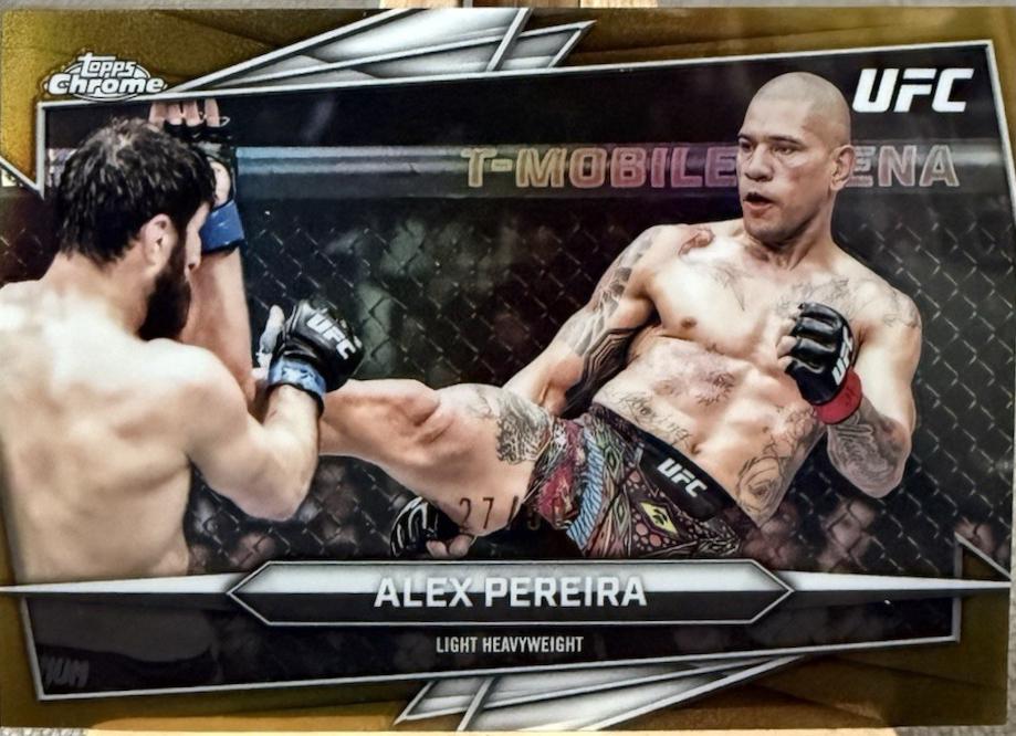 Alex Pereira 2026 Topps Chrome UFC Base #90 Gold Refractor