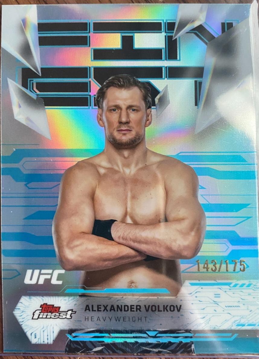 Alexander Volkov 2025 Topps Finest UFC Base Uncommon #150 Blue Refractor