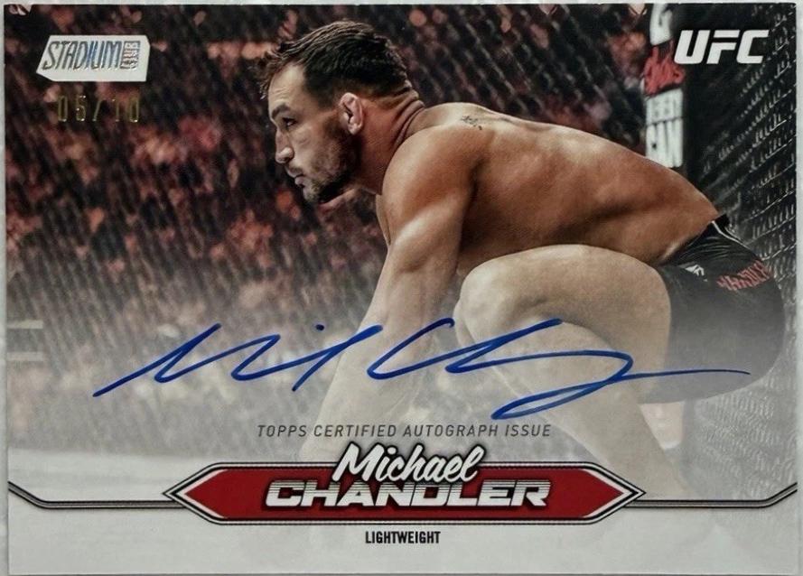 Michael Chandler 2025 Topps Stadium Club UFC Base Autographs #BCA-MCR Gold Rainbow