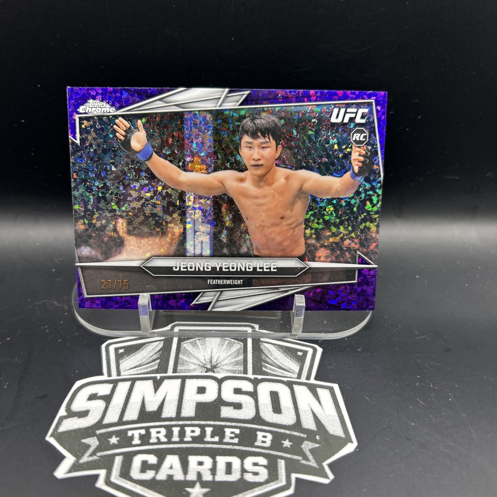 JeongYeong Lee 2026 Topps Chrome UFC Base #196 Blue Mini Diamonds Refractor