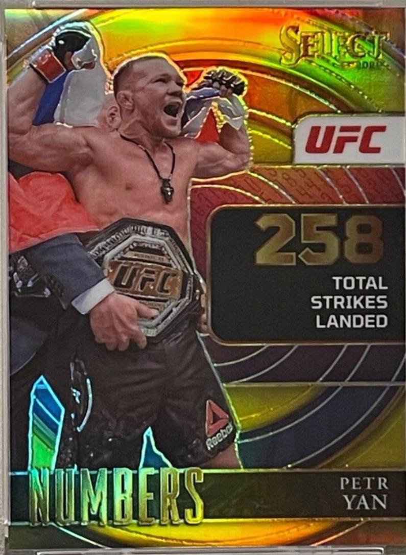 Petr Yan 2022 Panini Select UFC Select Numbers #16 Gold