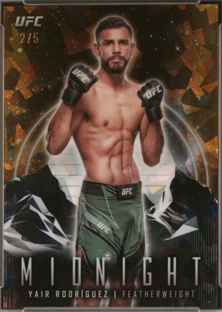 Yair Rodríguez 2024 Topps Midnight UFC Base #60 Daybreak