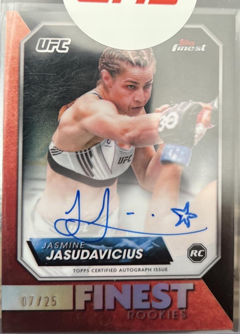 Jasmine Jasudavicius 2024 Topps Finest UFC Rookie Finest Autographs #RFA-JA Black Refractor