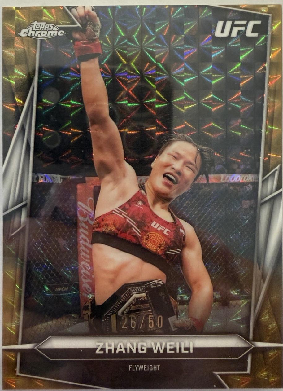 Zhang Weili 2026 Topps Chrome UFC Base #20 Gold Refractor