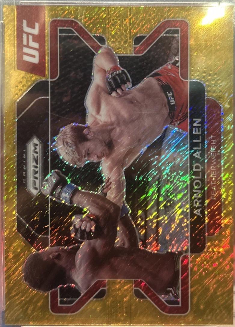 Arnold Allen 2022 Panini Prizm UFC Base #95 Gold Shimmer