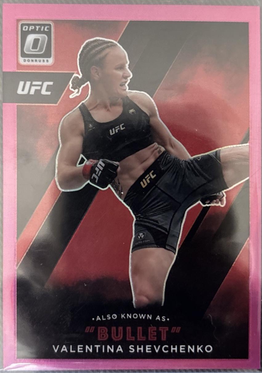 Valentina Shevchenko 2022 Panini Donruss Optic UFC Also Known As #25 Gold Vinyl