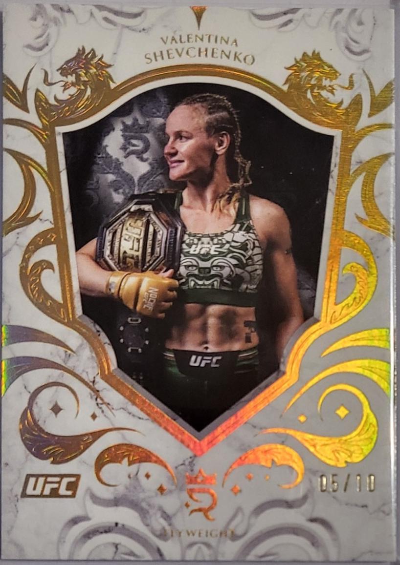 Valentina Shevchenko 2025 Topps Royalty UFC Base #65 Gold