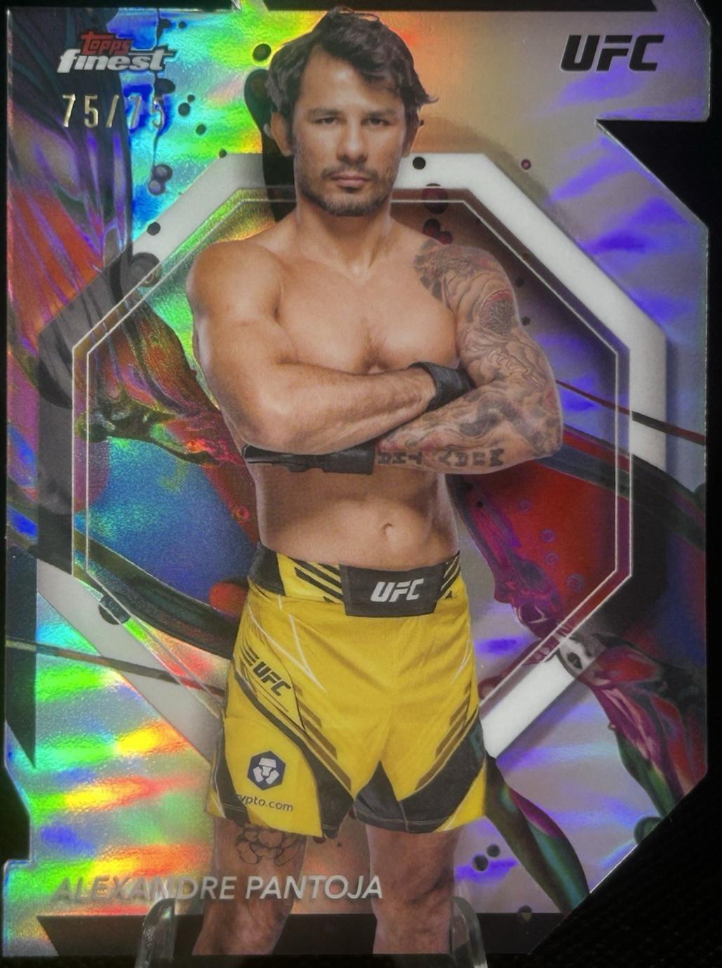 Alexandre Pantoja 2024 Topps Finest UFC Base Common #28 Die-Cut Refractor