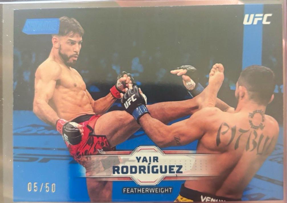 Yair Rodríguez 2026 Topps Stadium Club UFC Base #92 Blue