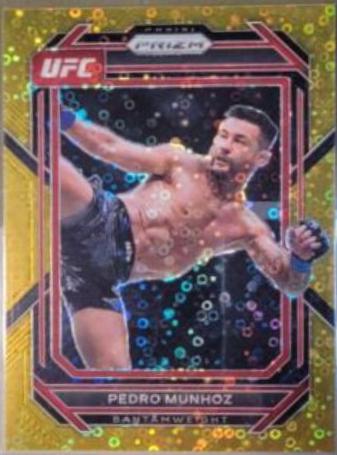 Pedro Munhoz 2023 Panini Prizm UFC Base #174 Gold