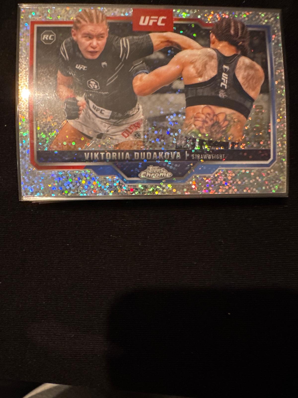 Viktoriia Dudakova 2025 Topps Chrome UFC Base #4 Speckle Refractor