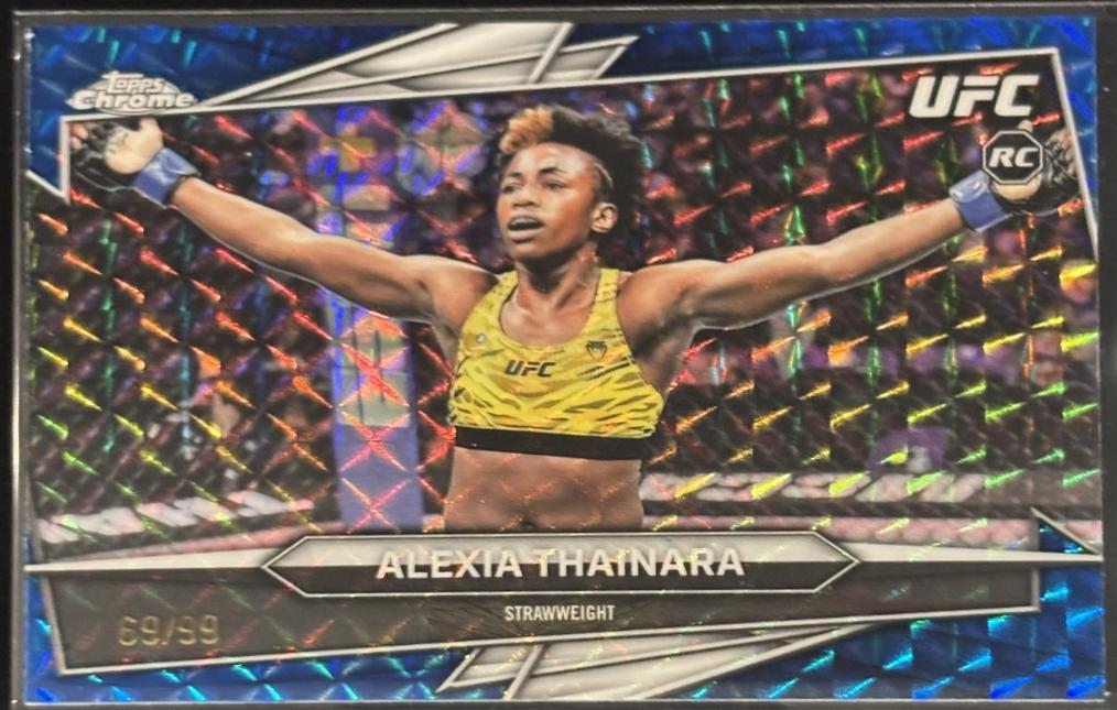 Alexia Thainara 2026 Topps Chrome UFC Base #191 Blue Geometric Refractor