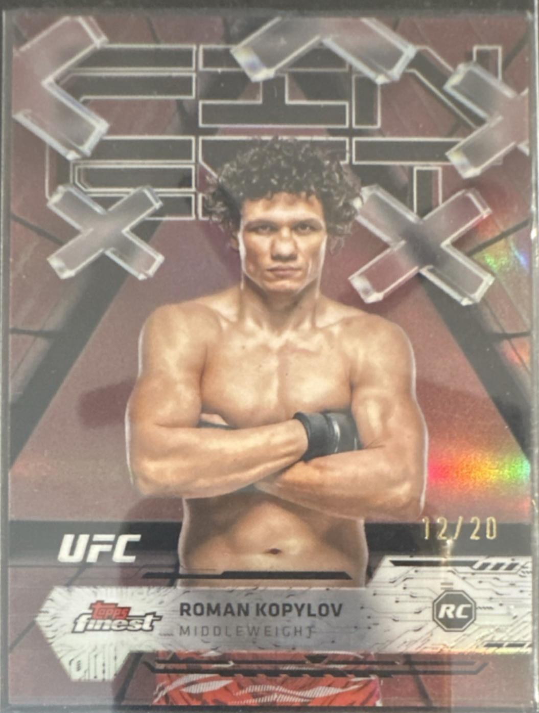 Roman Kopylov 2025 Topps Finest UFC Base Common #88 Red Black Vapor Refractor