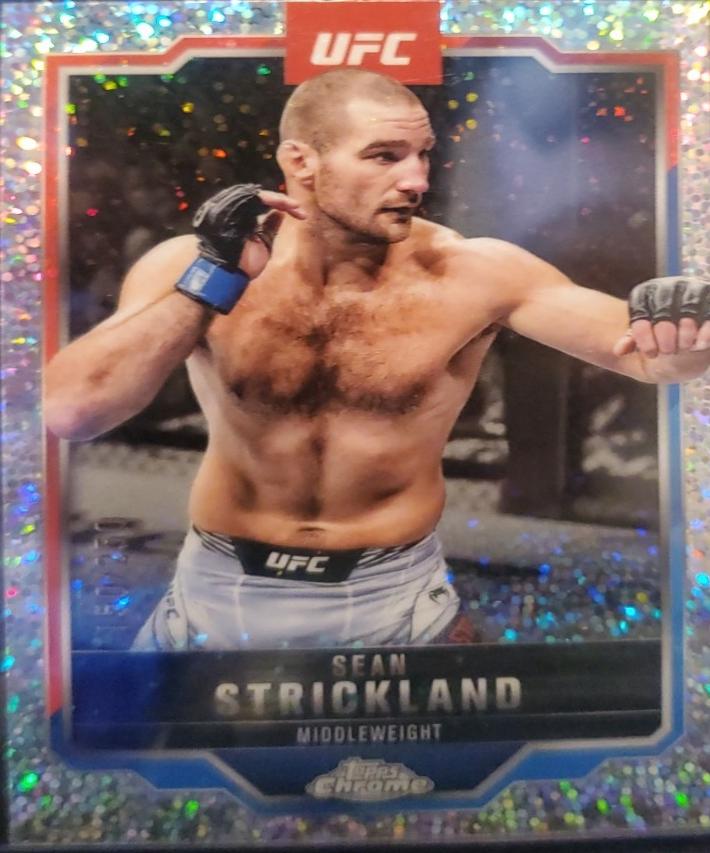Sean Strickland 2025 Topps Chrome UFC Base #74 Refractor