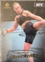 Valentina Shevchenko 2023 Panini Chronicles UFC Base Luminance #151 Gold