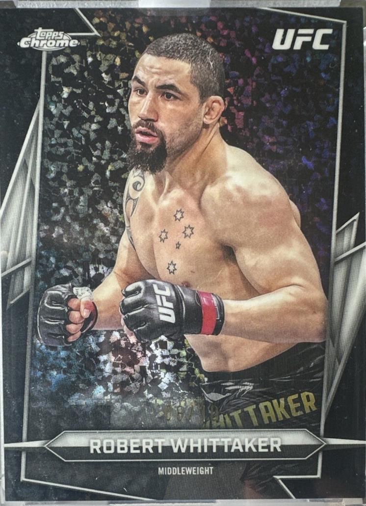 Robert Whittaker 2026 Topps Chrome UFC Base #161 Black Mini Diamonds Refractor