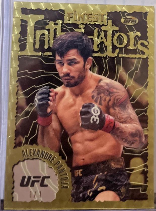 Alexandre Pantoja 2024 Topps Finest UFC Intimidators #INT-8 Superfractor