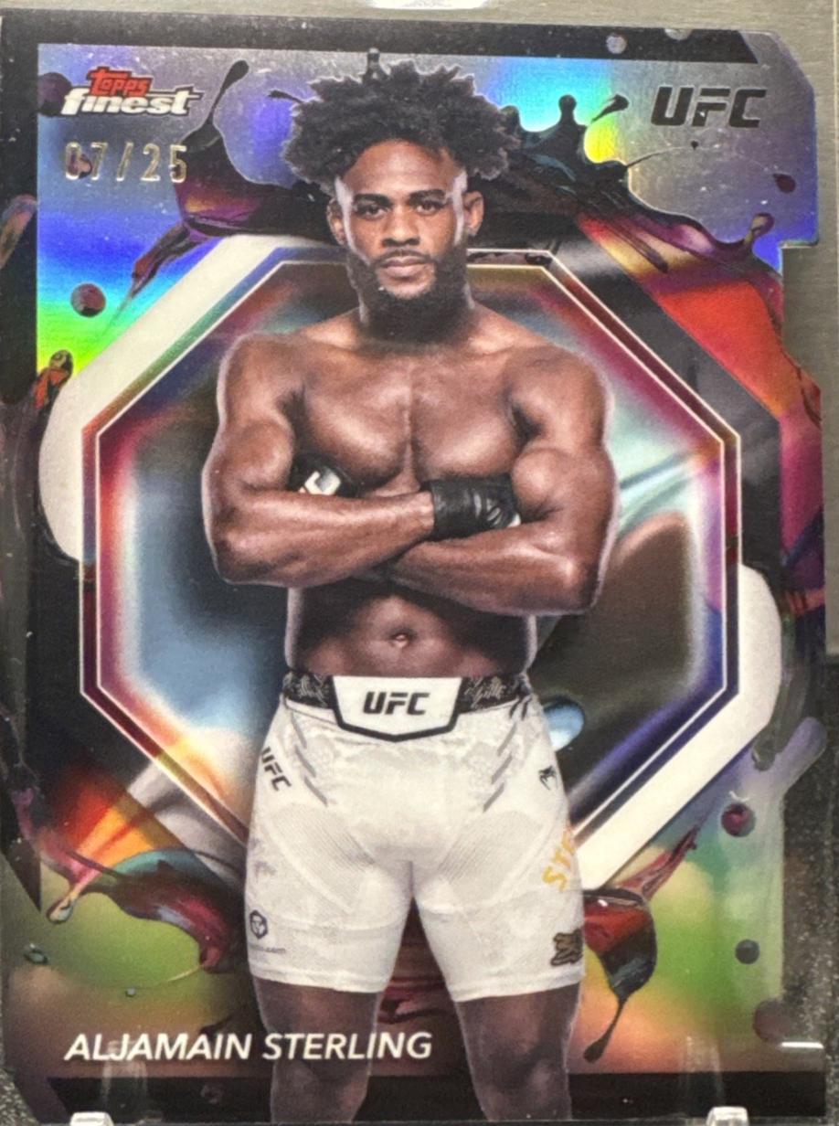 Aljamain Sterling 2024 Topps Finest UFC Base Rare #279 Die-Cut Refractor