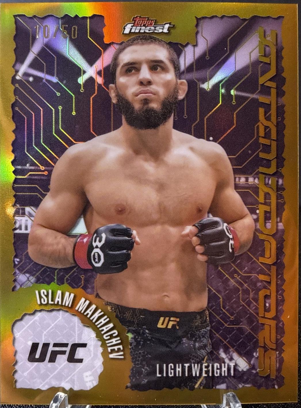 Islam Makhachev 2025 Topps Finest UFC Intimidators #IT-10 Gold Refractor