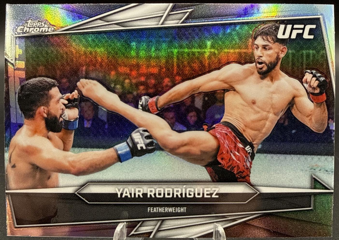 Yair Rodríguez 2026 Topps Chrome UFC Base #153 Refractor