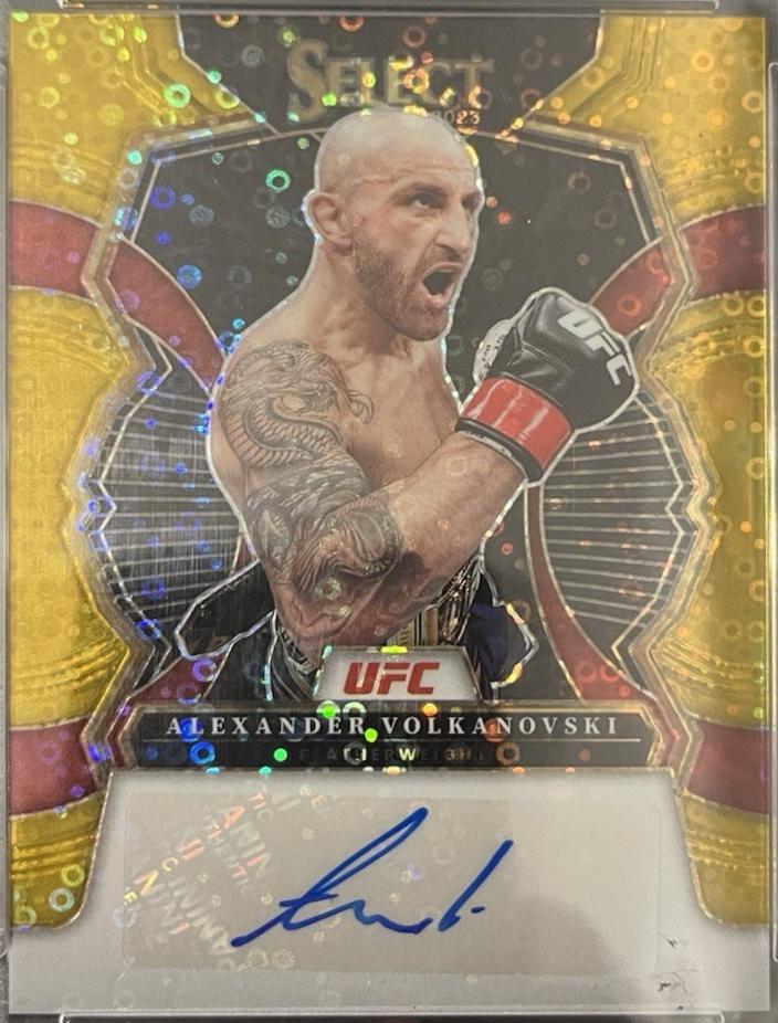 Alexander Volkanovski 2023 Panini Select UFC Signatures #34 Gold Disco