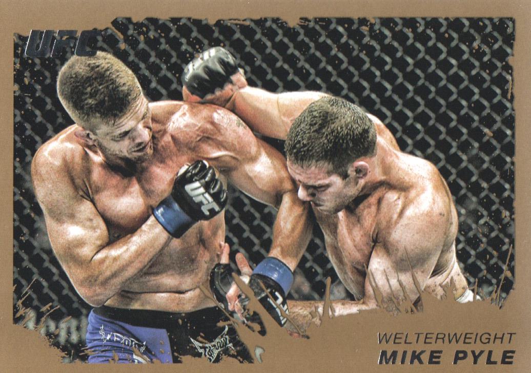 Mike Pyle 2011 Topps UFC Moment of Truth Base #52 Gold
