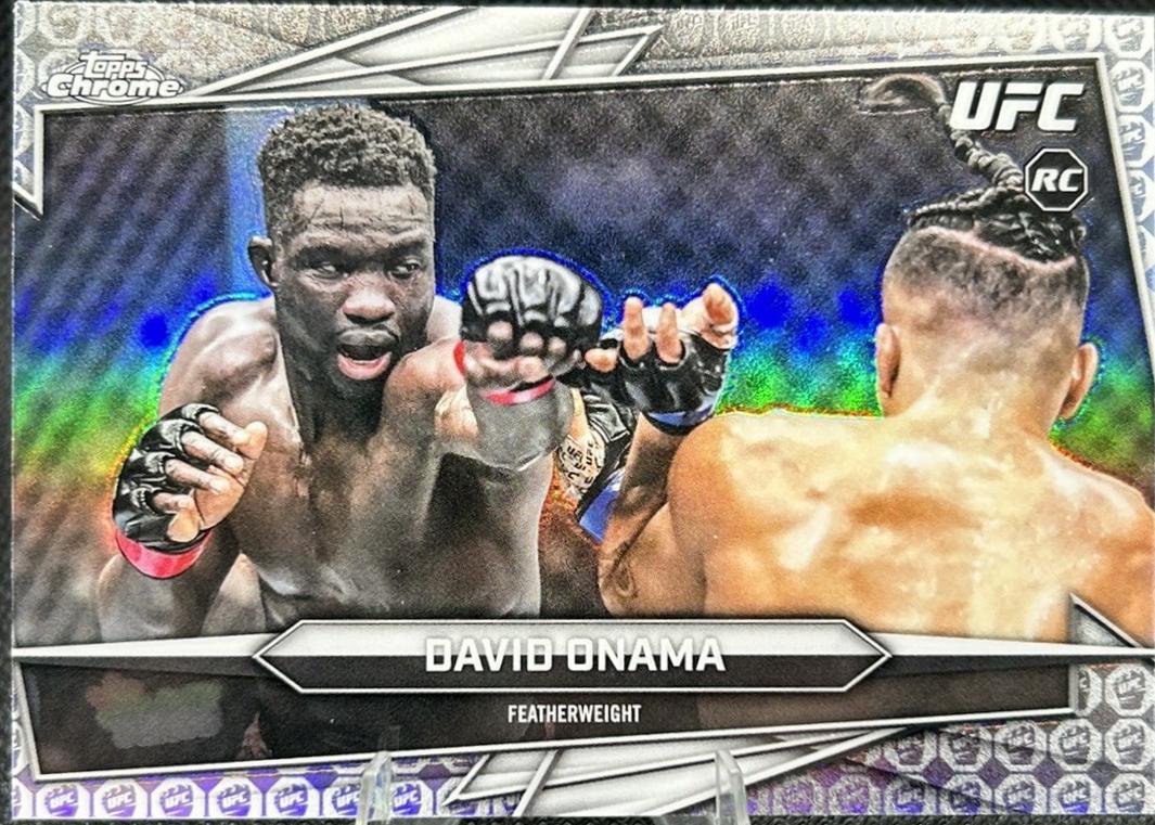David Onama 2026 Topps Chrome UFC Base #148 UFC Glove Refractor