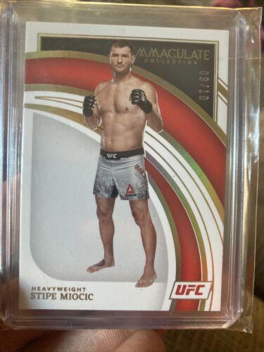 Stipe Miocic 2022 Panini Immaculate UFC Base #62 Gold