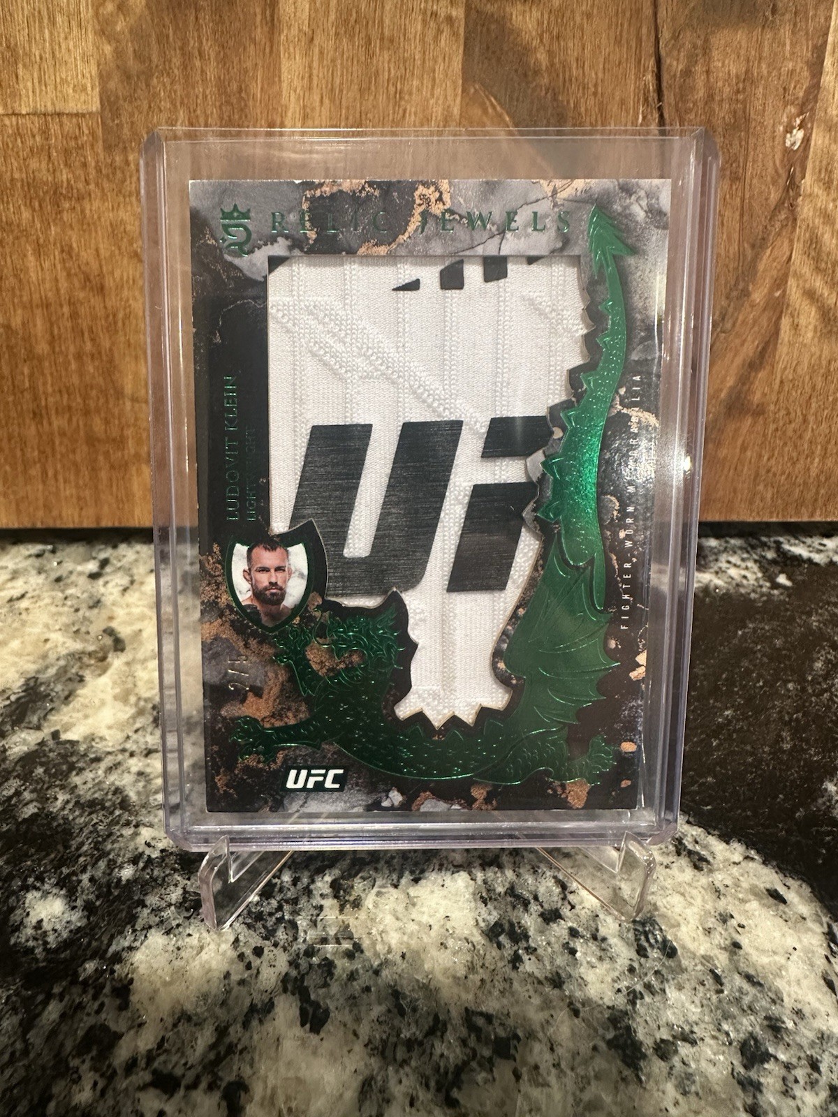 Ludovit Klein 2025 Topps Royalty UFC Relic Jewels #RJ-LK Green
