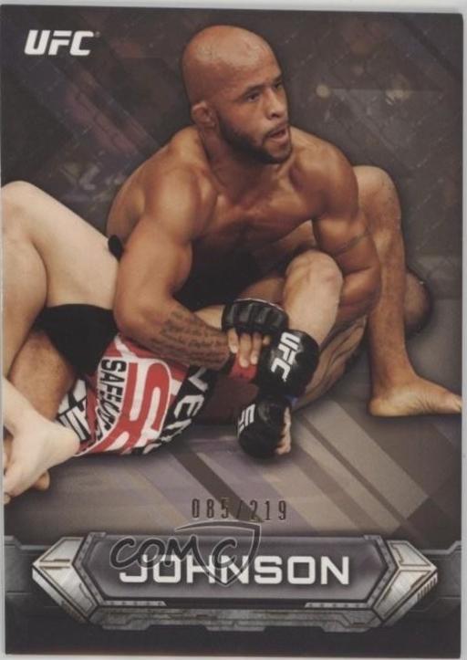 Demetrious Johnson 2014 Topps UFC Knockout Base #64 Gold