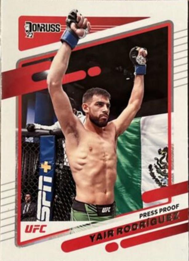 Yair Rodríguez 2022 Panini Donruss UFC Base #70 Press Proof Purple