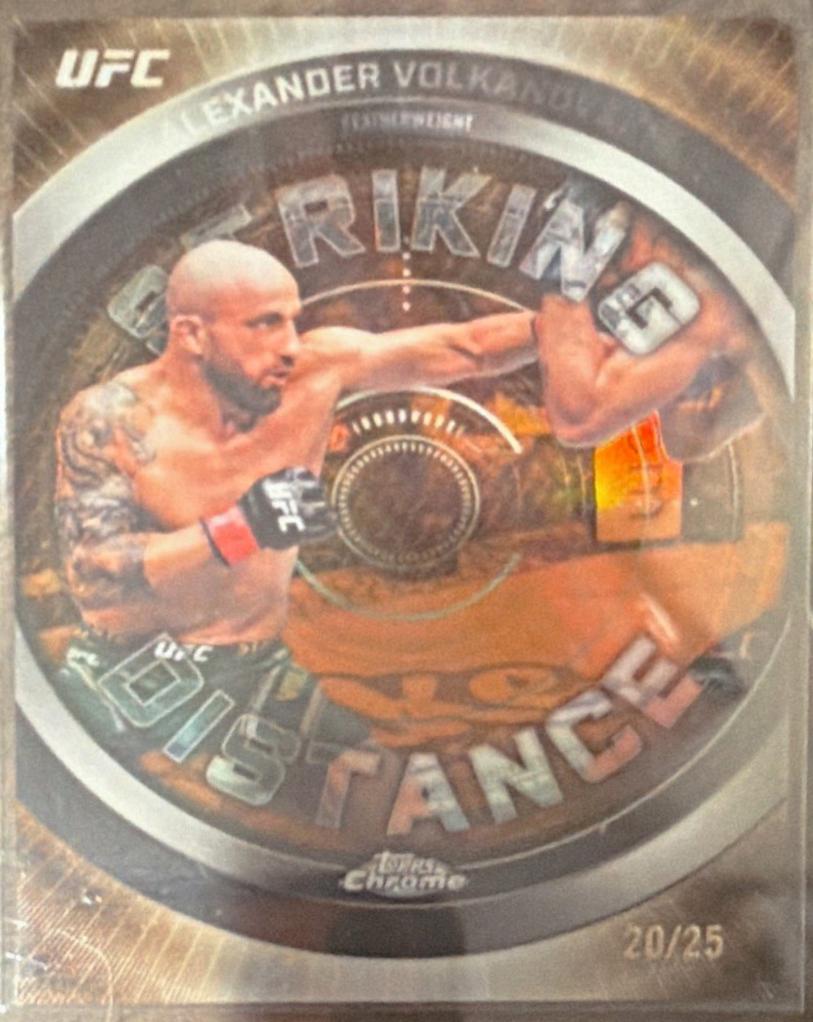 Alexander Volkanovski 2026 Topps Chrome UFC Striking Distance #SD-4 Orange Refractor