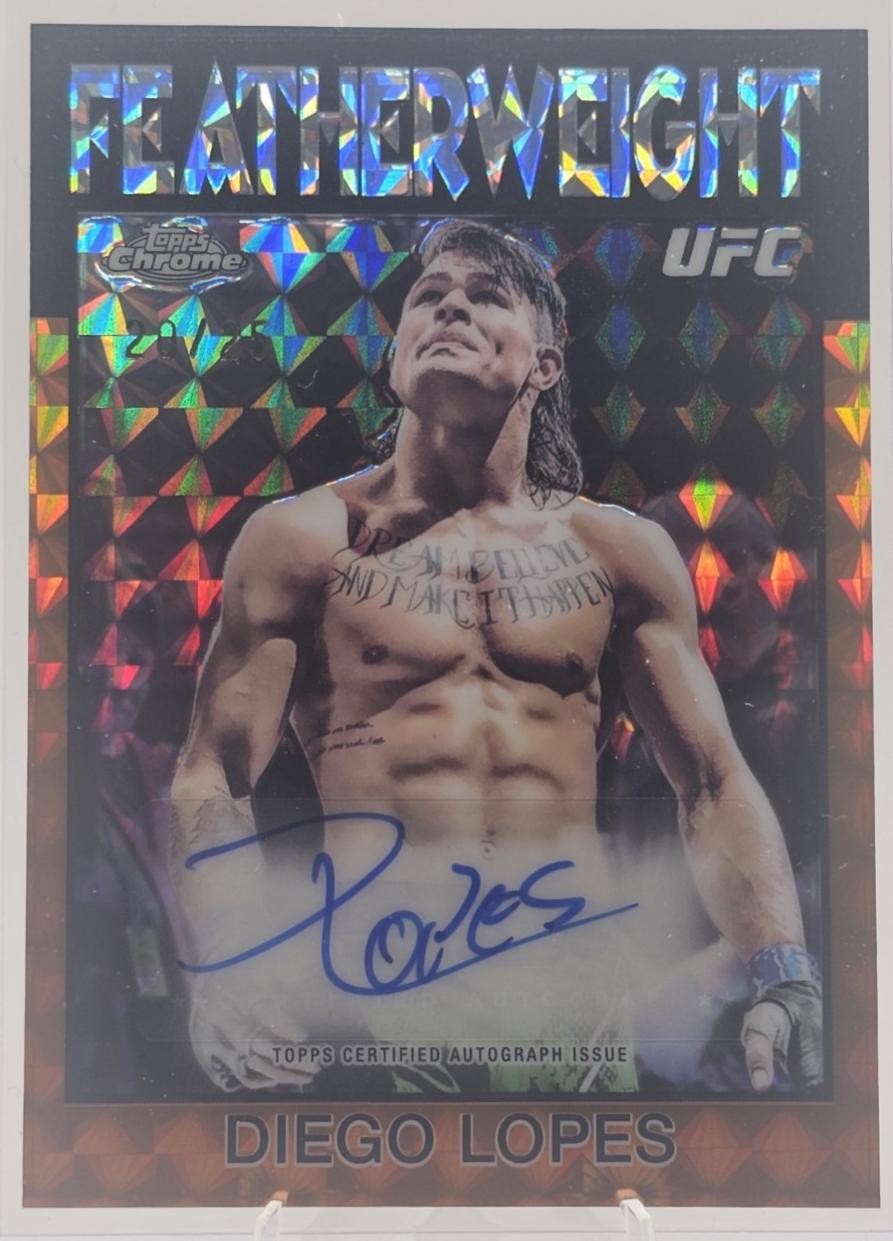Diego Lopes 2026 Topps Chrome UFC 1986 Topps Signatures #86S-DL Orange Geometric Refractor