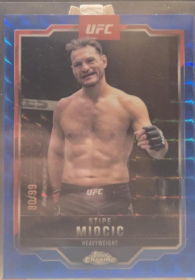 Stipe Miocic 2025 Topps Chrome UFC Base #122 Blue Geometric Refractor