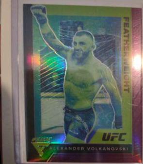 Alexander Volkanovski 2021 Panini Chronicles UFC Base Flux #253 Purple