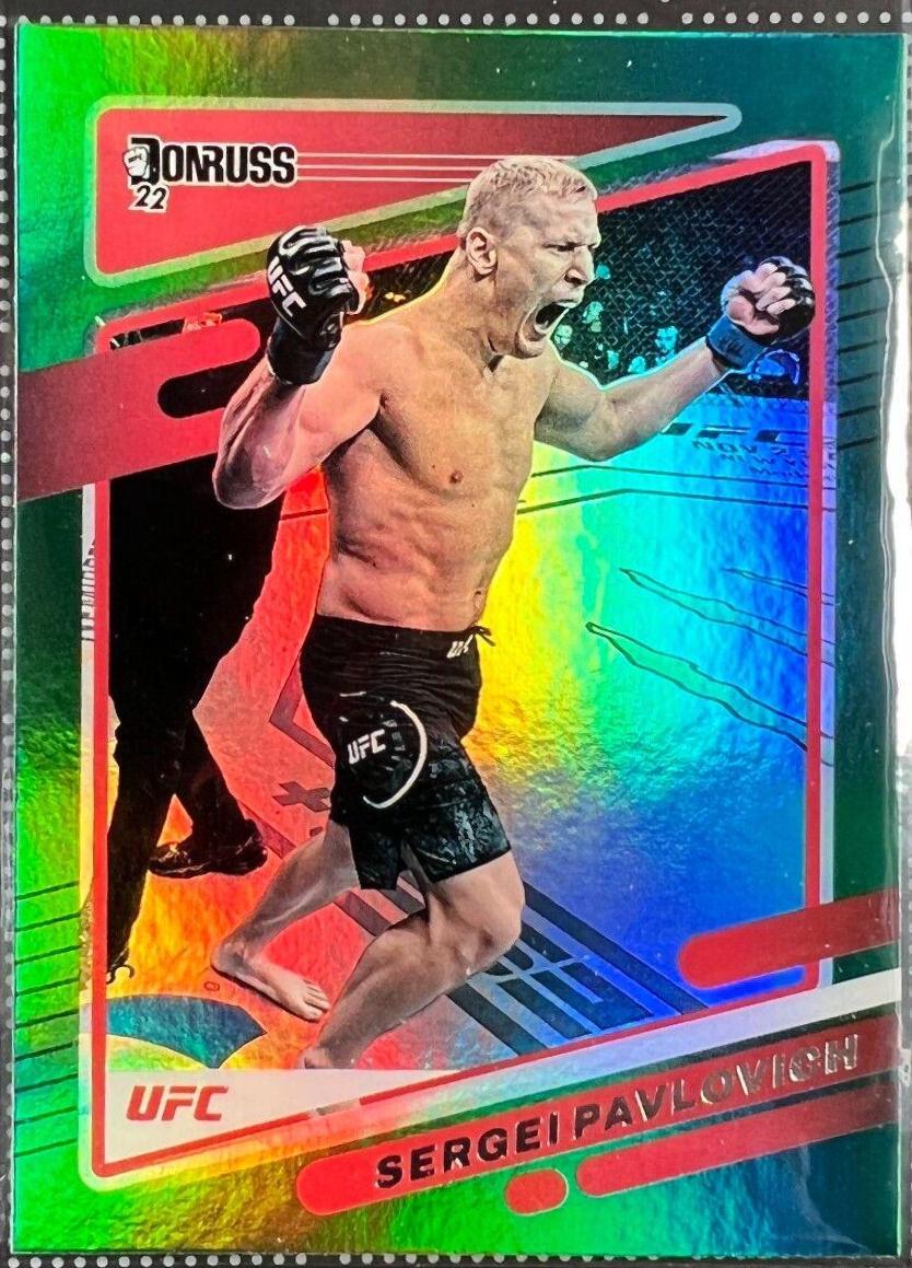 Sergei Pavlovich 2022 Panini Donruss UFC Base #198 Green