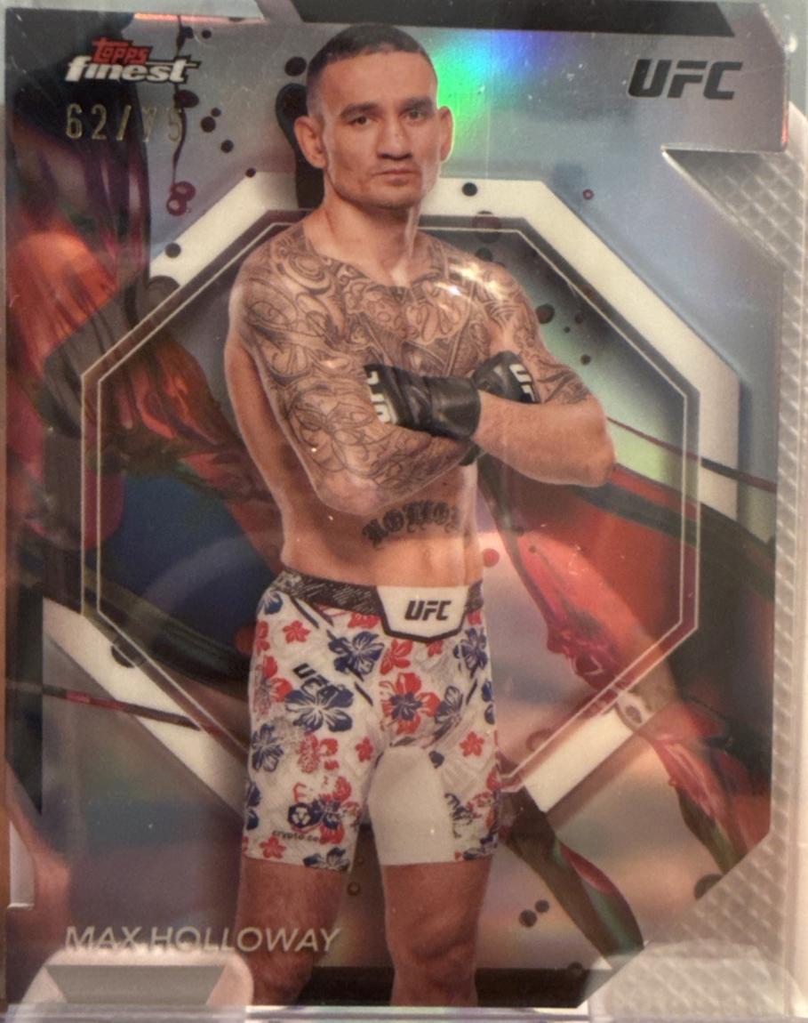 Max Holloway 2024 Topps Finest UFC Base Common #31 Die-Cut Refractor