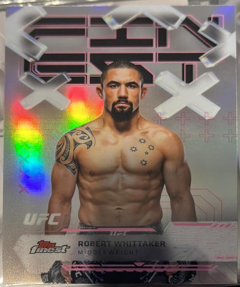 Robert Whittaker 2025 Topps Finest UFC Base Common #71 Refractor