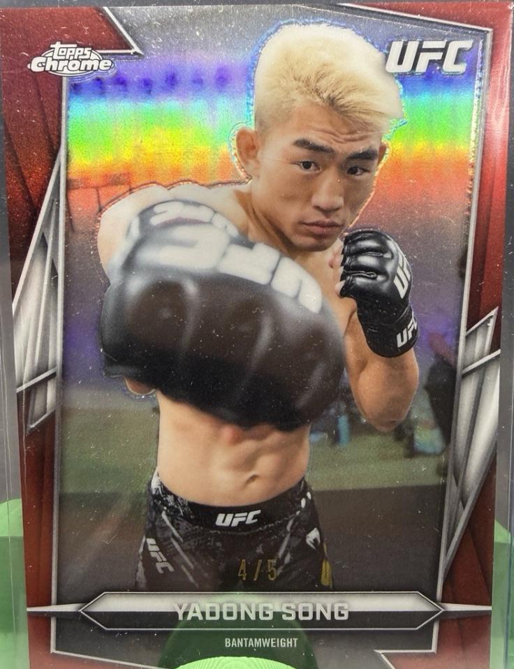Song Yadong 2026 Topps Chrome UFC Base #45 Red Refractor
