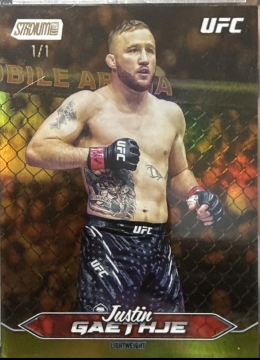 Justin Gaethje 2025 Topps Stadium Club UFC Base #155 Gold Rainbow