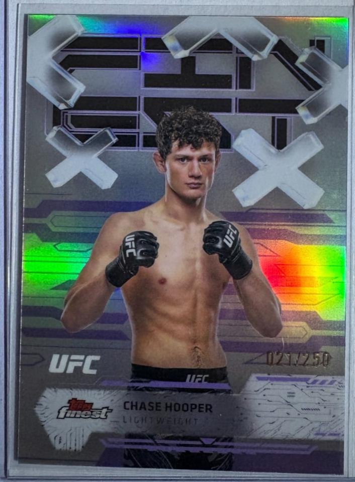 Chase Hooper 2025 Topps Finest UFC Base Common #25 Purple Refractor