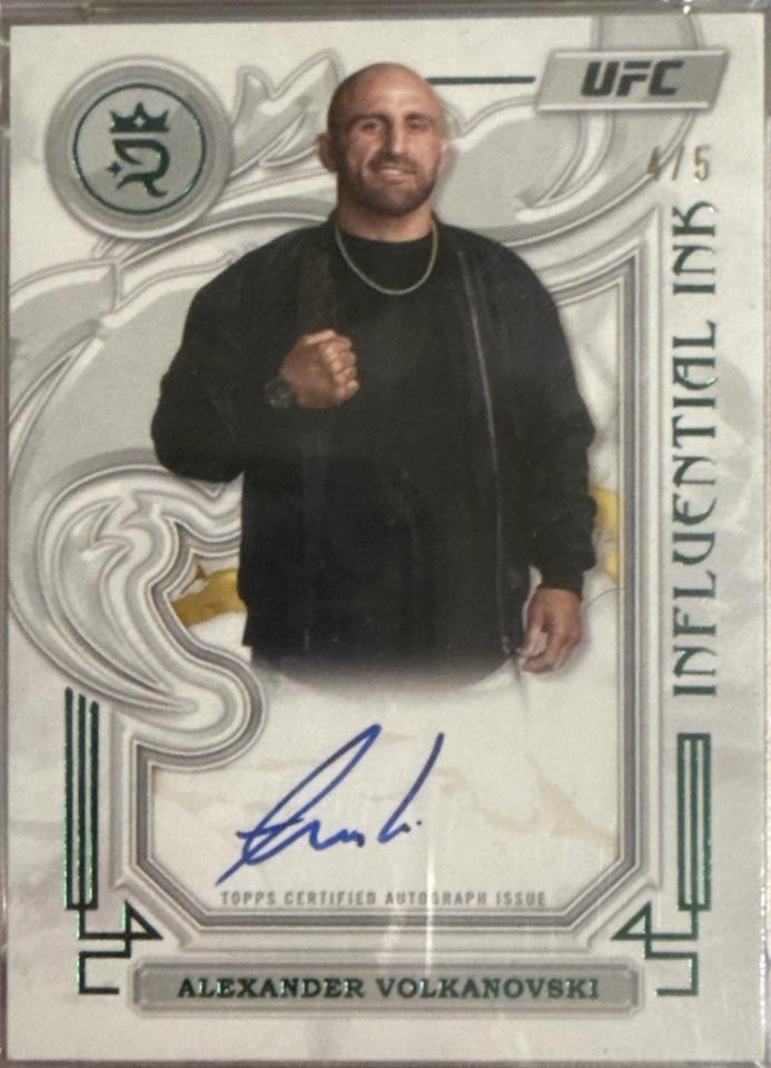 Alexander Volkanovski 2024 Topps Royalty UFC Influential Ink #IIA-AVI Platinum